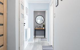 Rybacka 48 - Twoje miejsce wypoczynku, domki, studia, apartamenty, rowery, hulajnogi